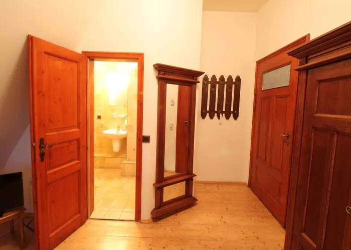 Schloss Gattersburg Отель Гримма